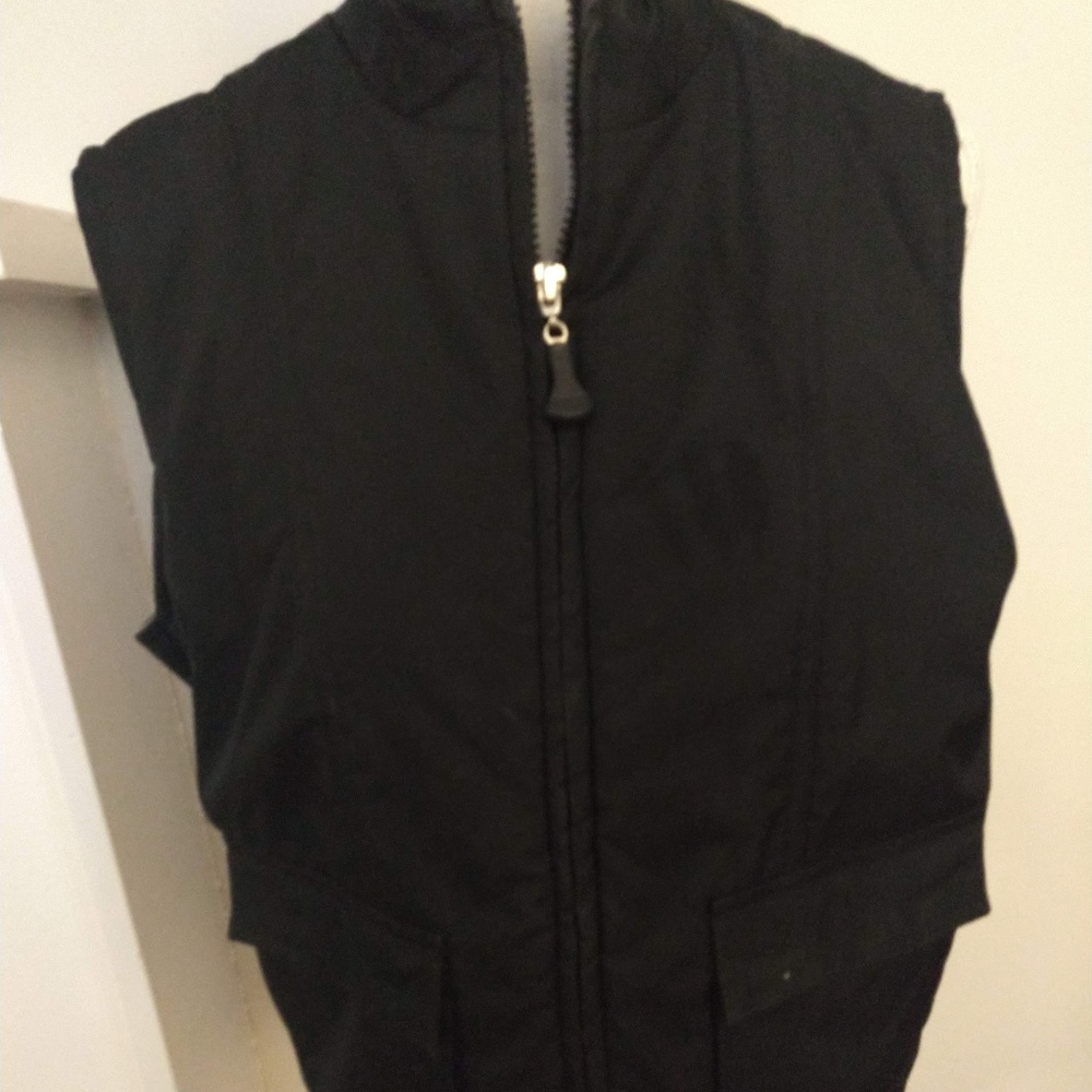 St. John's Bay Vest Size Med